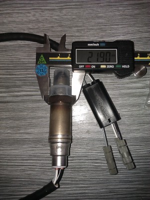 Pro montáž bude záhodno se vybavit klíčem 22 a jistou dávkou trpělivosti a víry v povolení, leč nestržení závitu