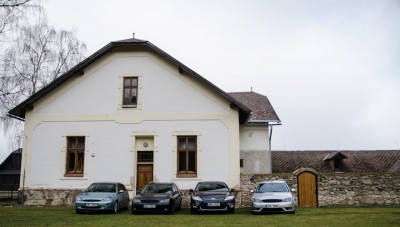 posledni_auta_chata.jpg