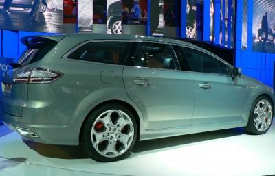 Paris_2006_-_Ford_Mondeo_break.JPG