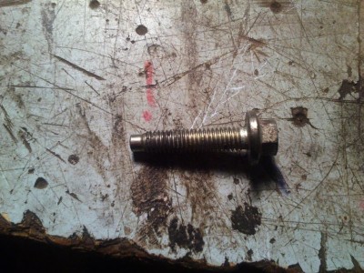 šroub M6x35mm