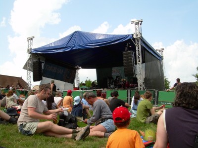 jumping drums