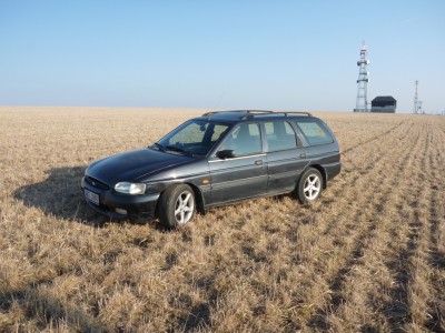 Můj První mazlík Ford Escort 1,8i 96kW na konci mapy :-D