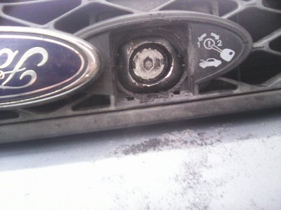 odvrtany_plast.jpg (149.63 KiB) Zobrazeno 8457 x odvrtaný plast