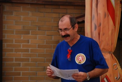 V instrukcich bylo, ze zalepena obalka je SOS pro ty, co zabloudi a nesmi se rozlepovat.