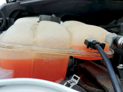 20210703_101056.jpg (122.68 KiB) Zobrazeno 5974 x Nízký stav chladící kapaliny