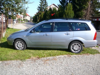 můj fík připraven na zahájení motoristického klání...