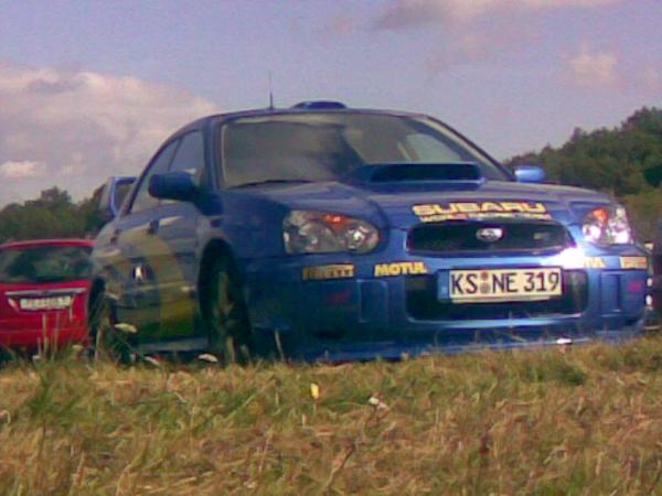 vim, ze to sem nepatri, ale sluselo ji to proti tem mrakum :)