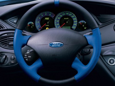 Ford_Focus_RS_High_Res_01.jpg