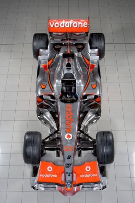448_2008_mclaren_mp4-23_01[1].jpg