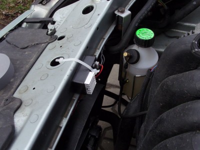 kousek vedle je vidět mazání ventilů pro nás LPGáky - falshlube