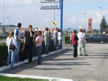 časť účastníkov zrazu