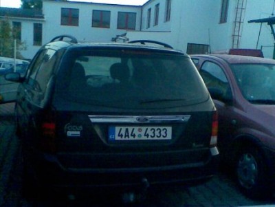 jinak teto ff I je už na náhradní díly..zastavil se o sloup