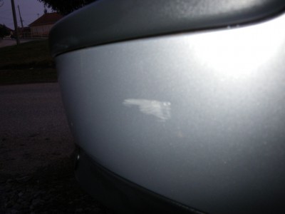 Niekomu nevydalo - DEBILOVI!!!!!!<br />/Keďže mne sa nič také nestalo a nik iný na mojom aute nechodí/