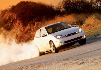 539870404_01z_Ford_Focus_Passenger_Side_Front_View.jpg