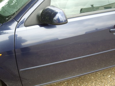 škrába komplet přední dveře.JPG