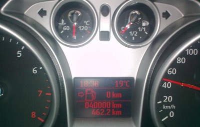 dojezd 0km, ale jedu :))) namotáno krásných kulatých .... s LPG to naskakuje nějak rychleji ...