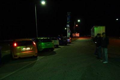 na OMV, Tibi chýba lebo tankoval :D